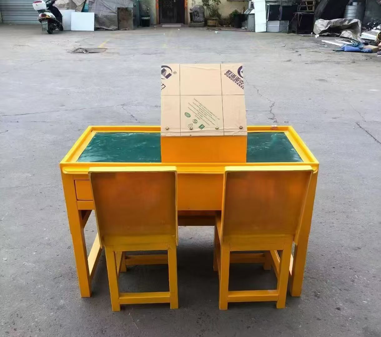 新密防静电导通桌井下煤矿火工品发放桌：危险品流转的安全守护者